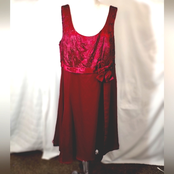 zum zum Dresses Vintage Zum Zum Red Satin Midi Dress Xl Wide Straps